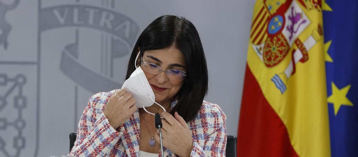 La ministra de Sanidad, Carolina Darias, comparece en una rueda de prensa