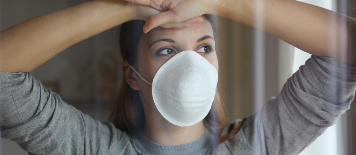 La mascarilla se ha convertido en una protección psicológica, una barrera que impide mostrarnos a nosotros mismos, nuestras expresiones y defectos