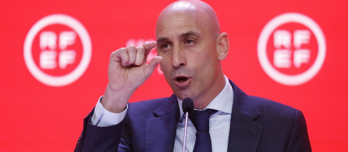 Luis Rubiales, presidente de la RFEF, en rueda de prensa