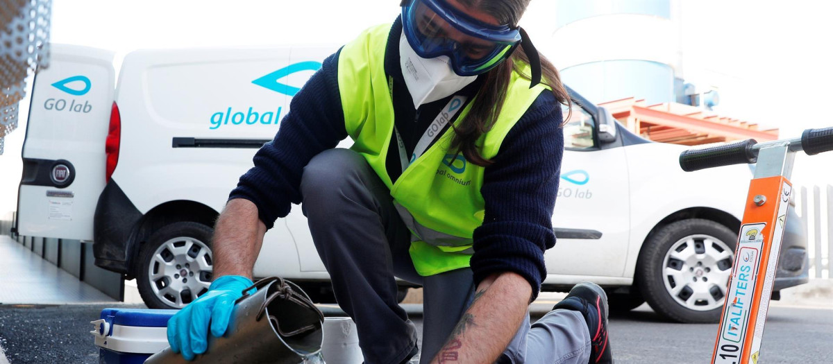 Toma de muestras de agua en Valencia