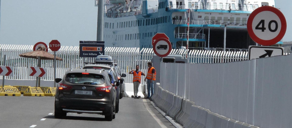 Embarque a Tánger en el puerto de Algeciras