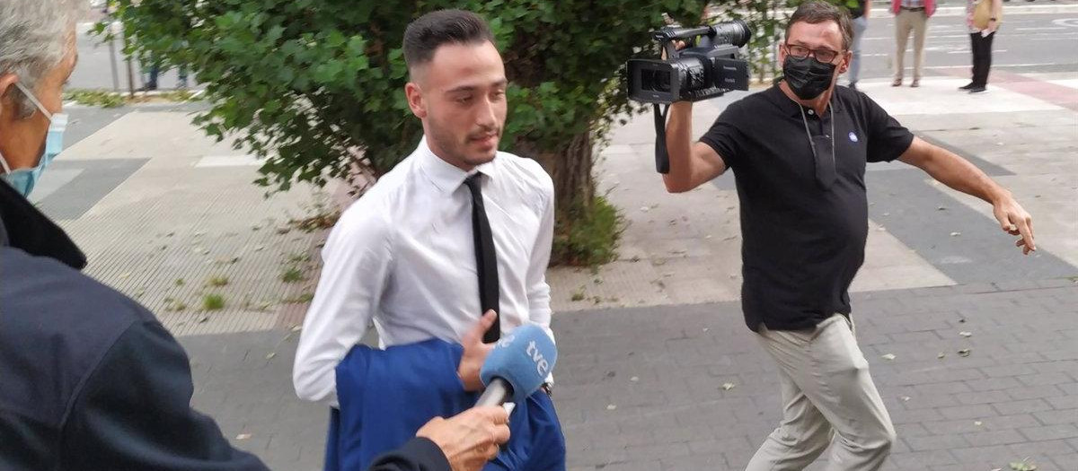 Ander García, a su llegada a los juzgados de Vitoria