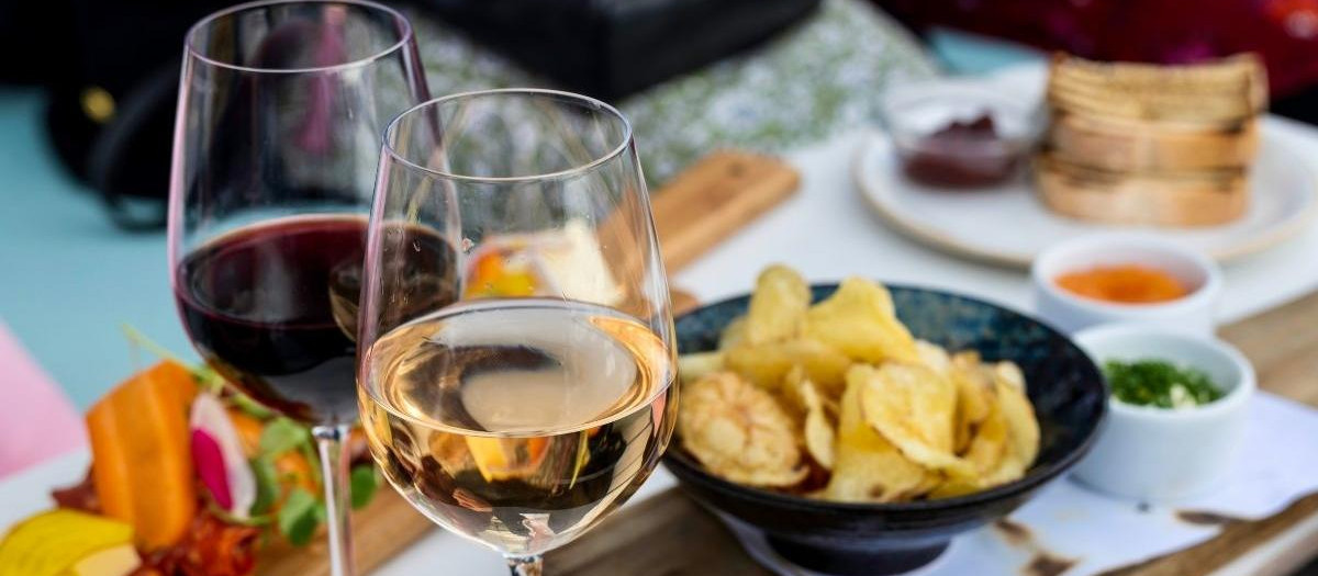 Vino en la comida