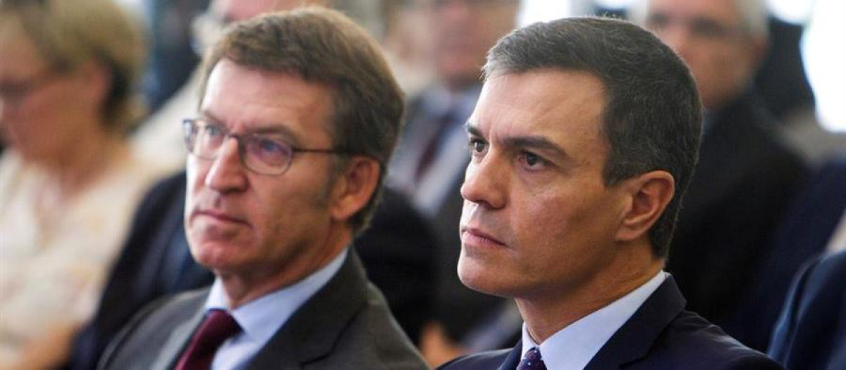 El presidente del Gobierno, Pedro Sánchez y el presidente del Partido Popular Alberto Núñez Feijóo