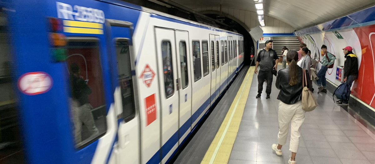 En hora punta se mantiene el 96 % de los trenes en servicio antes del estallido de la pandemia