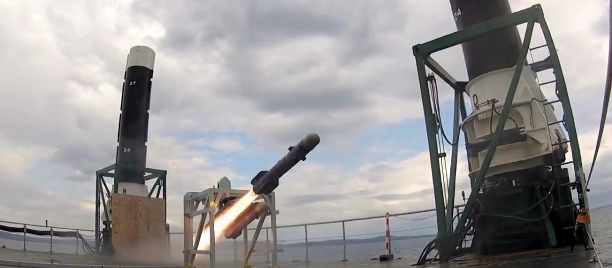 Lanzamiento de un misil tipo 'Brimstone' por parte del ejército británico