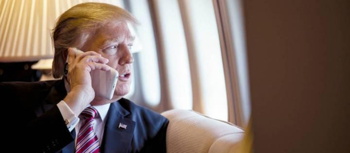 Trump siguió utilizando su Samsung una vez que ocupó la presidencia de Estados Unidos