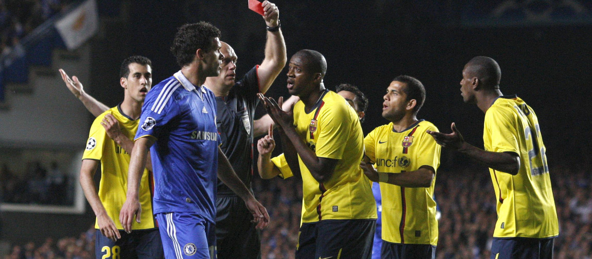 Un momento de la semifinal de la Liga de Campeones entre el Chelsea y el Barcelona en Stamford Bridge en 2009