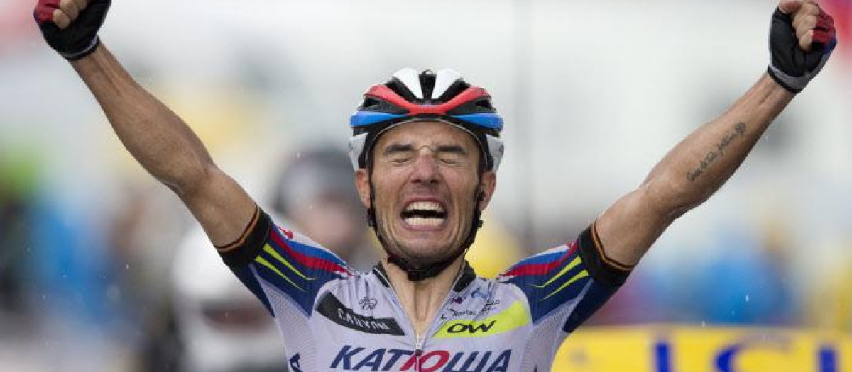 Joaquim " Purito " Rodriguez celebra la victoria en Plateau de Beille, en el Tour, en 2015