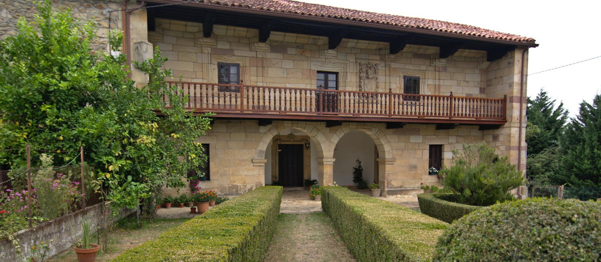 Casona de Calderón de la Barca en San Vicente de Toranzo, Cantabria