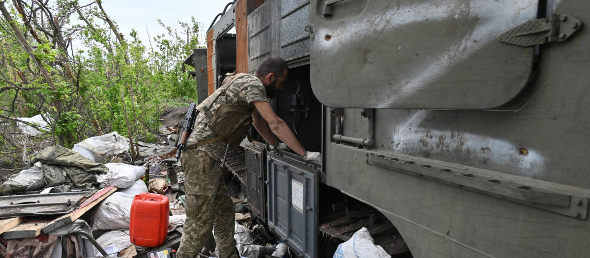 Blindado ruso destruido Ucrania