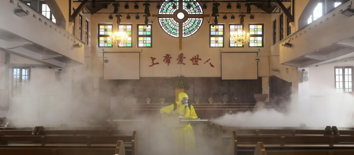 A los campos de concentración y las detenciones indiscriminadas hay que sumarle el veto a los sacramentos