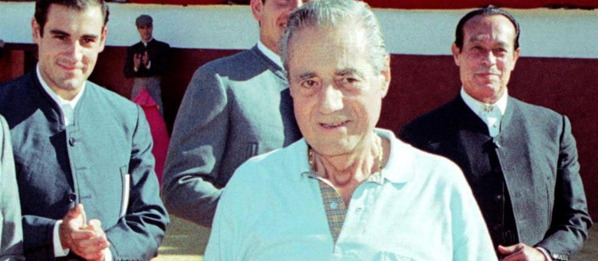 Fotografía de archivo del legendario torero onubense de la década de los 50 Miguel Báez Espuny "Litri", que ha fallecido hoy en Madrid, a la edad de 91 años
