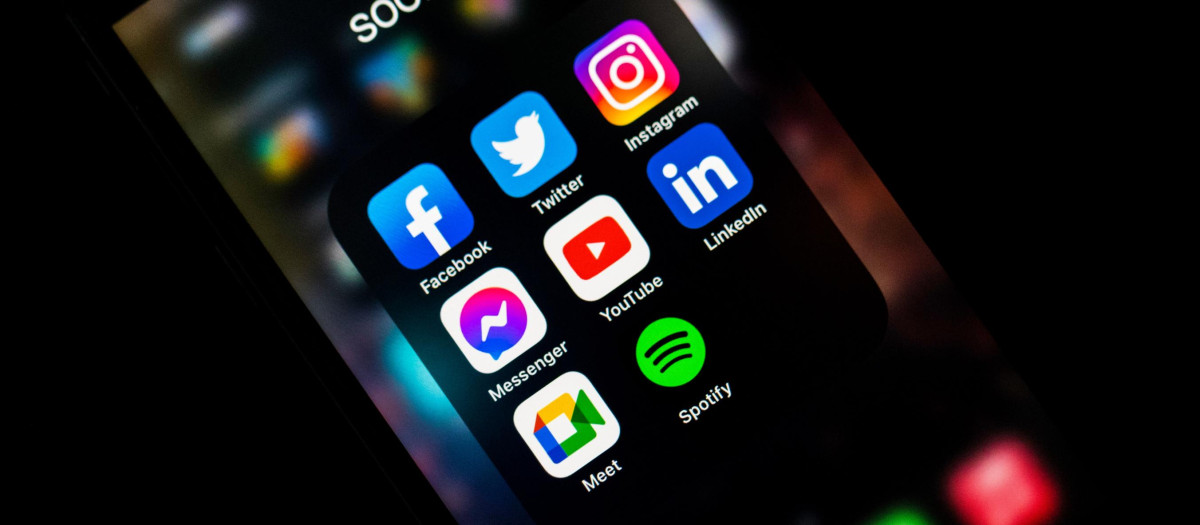 El estudio de redes sociales 2022 muestra la decadencia de Facebook entre los jóvenes