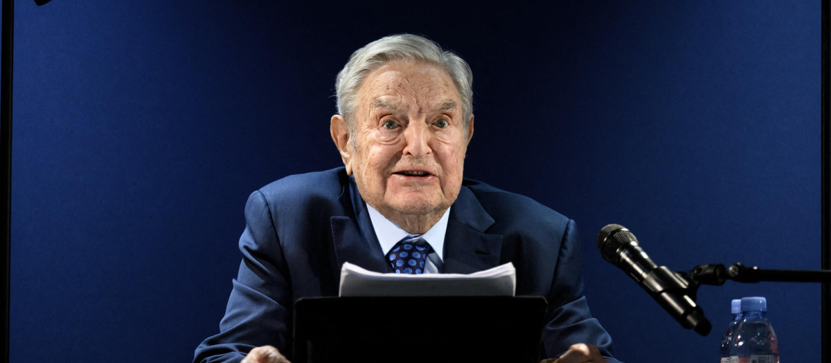 Soros opinó que, después de muchos titubeos, la Unión Europea parece estar «yendo por el buen camino»
