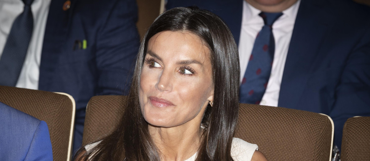 Spanish Queen Letizia during opening season of Conference Los puentes de las mujeres: propuestas desde el sur para el camino global" in Madrid on Thursday, 19 May 2022