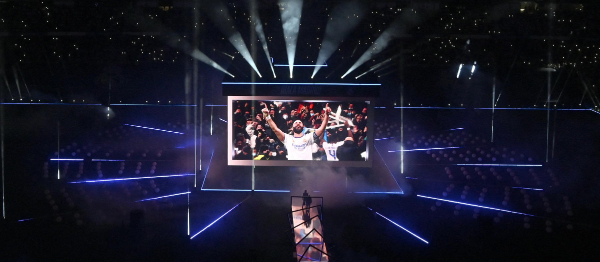El Bernabéu fue un espectáculo de luz y color para celebrar la Champions de los blancos