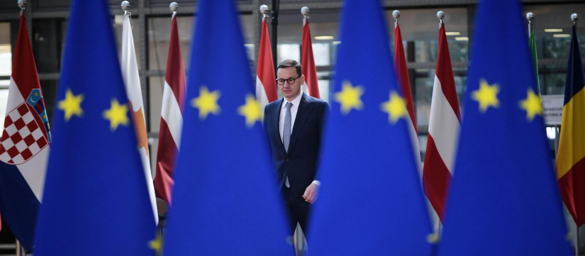 El primer ministro polaco Mateusz Morawiecki antes de su rueda de prensa en el edificio 'Europa' en Bruselas