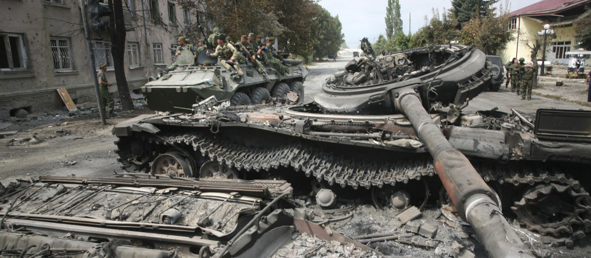 Tanques rusos en Georgia durante la guerra en 2008