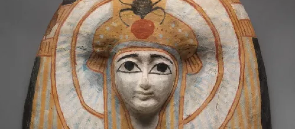 Una pintura de un sarcófago egipcio del año 945-712 a.C. incautada del Metropolitan Museum de Nueva York