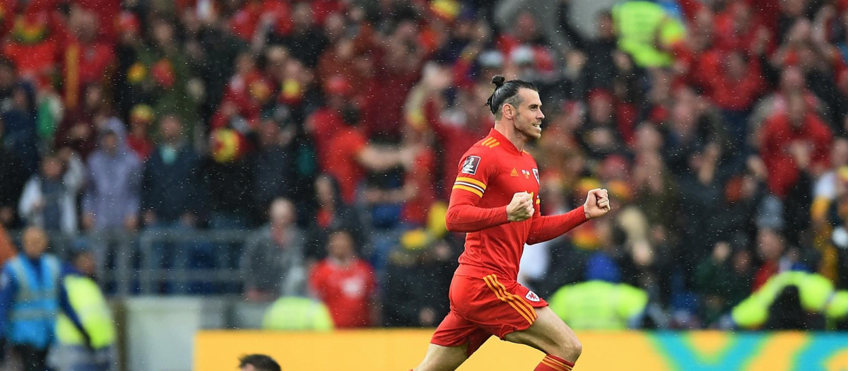 Gareth Bale, feliz, tras clasificar a Gales para el Mundial de Qatar