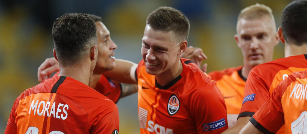 Jugadores del Shakhtar, en un partido de la Champions.