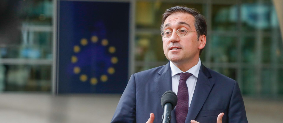 El ministro de Exteriores, José Manuel Albares, este viernes en Bruselas