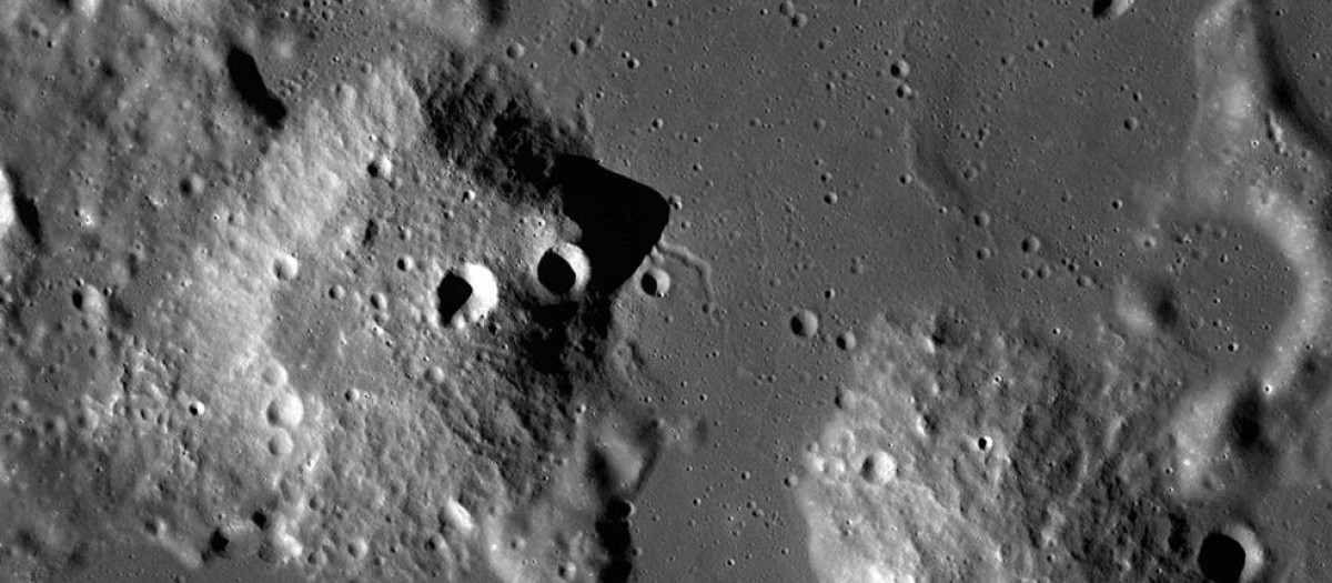 Imagen de los montículos de la Luna