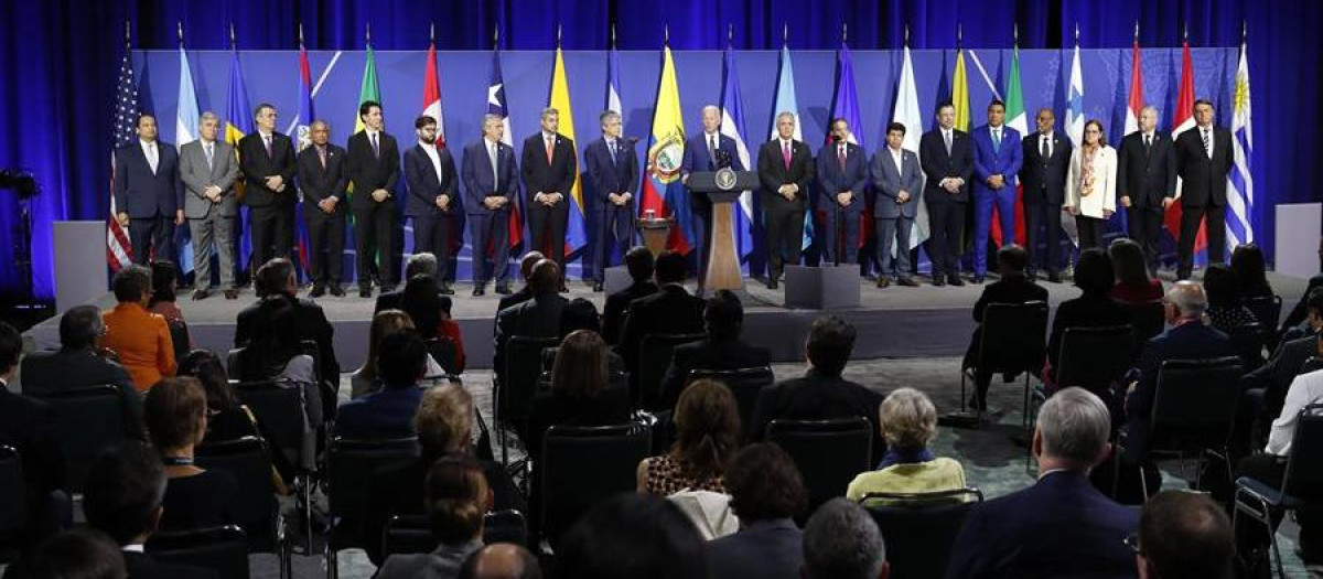 Foto de familia en la clausura de la IX Cumbre de las Américas