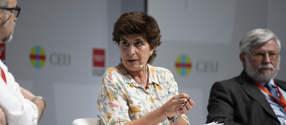 La vicepresidenta de la Fundación Villacisneros, María San Gil, durante su intervención en el I Congreso Internacional de Víctimas del Terrorismo