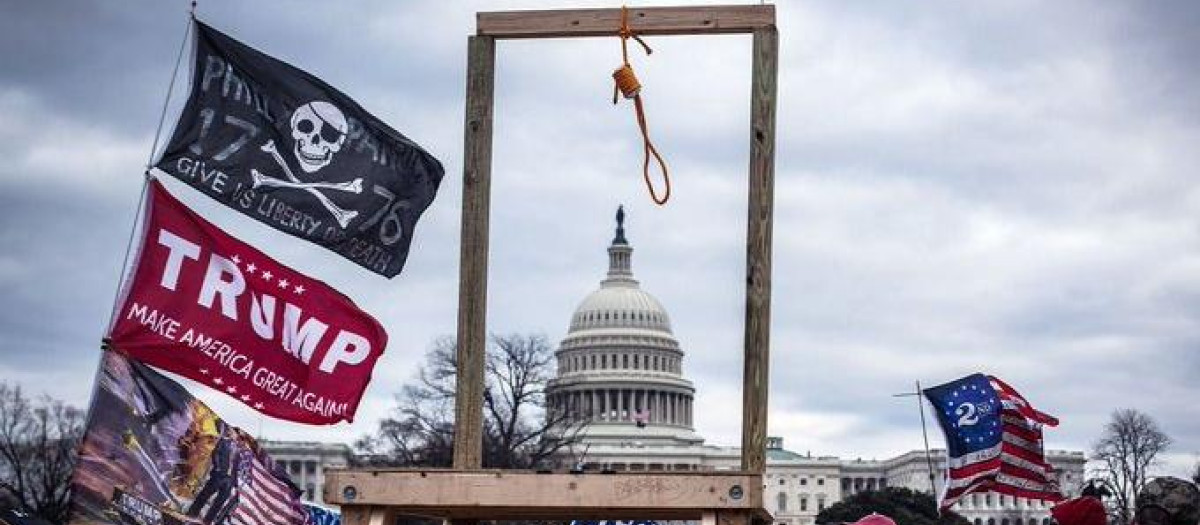 El asalto al Capitolio de 2021, cuando más de 2.000 manifestantes irrumpieron en la sede del Gobierno estadounidense