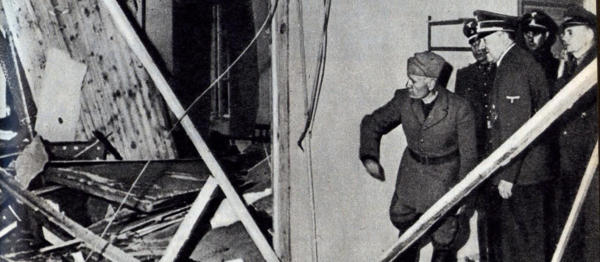  fue un intento fallido de asesinar a Adolf Hitler, orquestado por conspiradores civiles y militares, con implicación de El Vaticano,4 que deseaban derrocar al régimen nazi y negociar el fin de la Segunda Guerra Mundial con las potencias aliadas. Se guiaron por una versión modificada de la Operación Valquiria