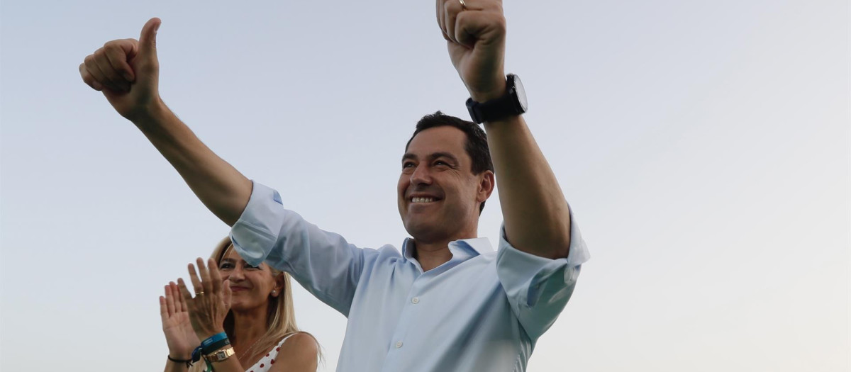 El presidente de la Junta de Andalucía y candidato a la reelección por el PP, Juanma Moreno