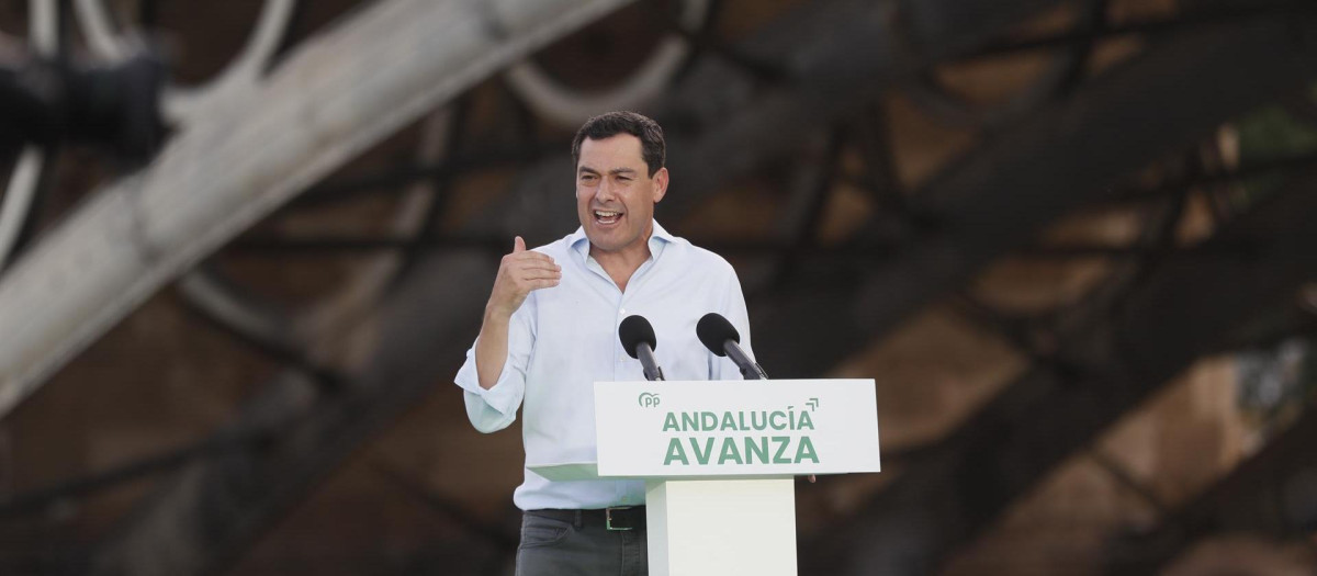 El presidente de la Junta de Andalucía y candidato a la reelección por el PP, Juanma Moreno