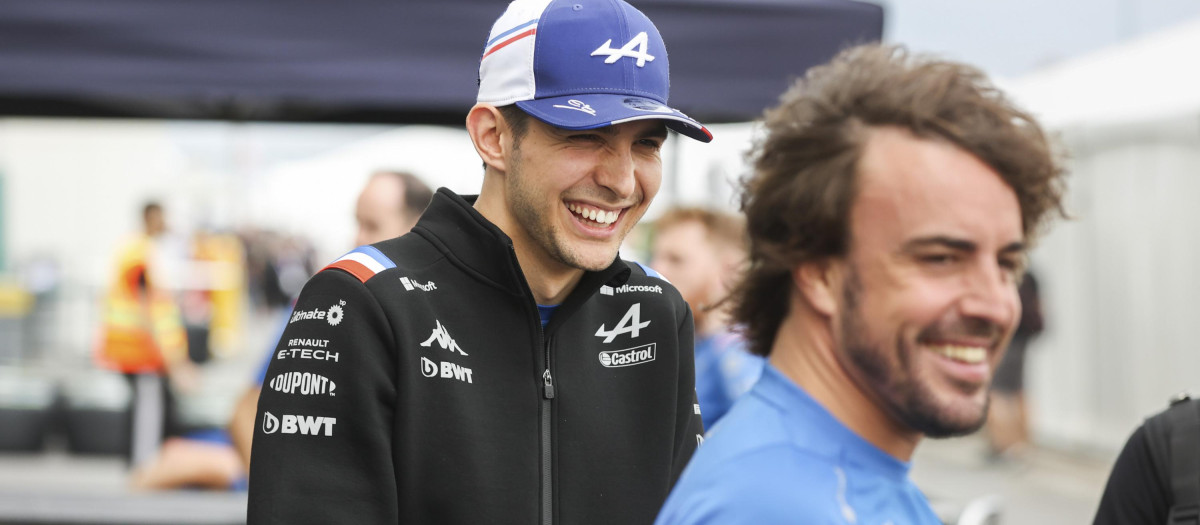Estebam Ocon y Fernando Alonso, pilotos de Alpine