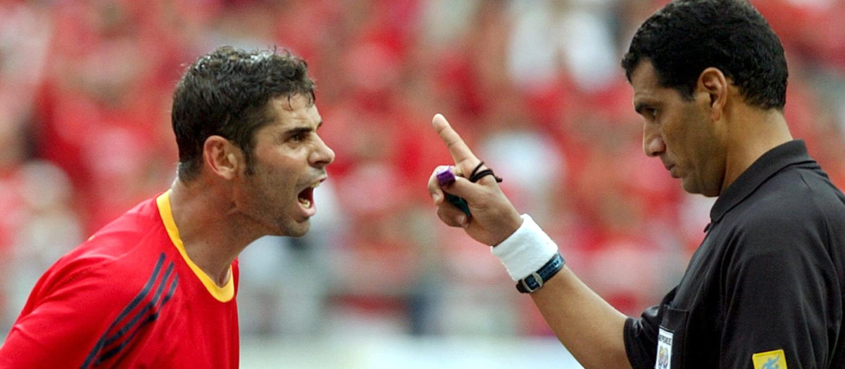 El cabreo de Fernando Hierro, capitán de España en 2002, con Al-Ghandour