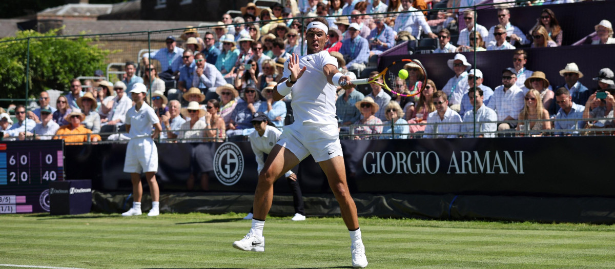 Rafa Nadal, durante el partido de exhibición en Hurlingham