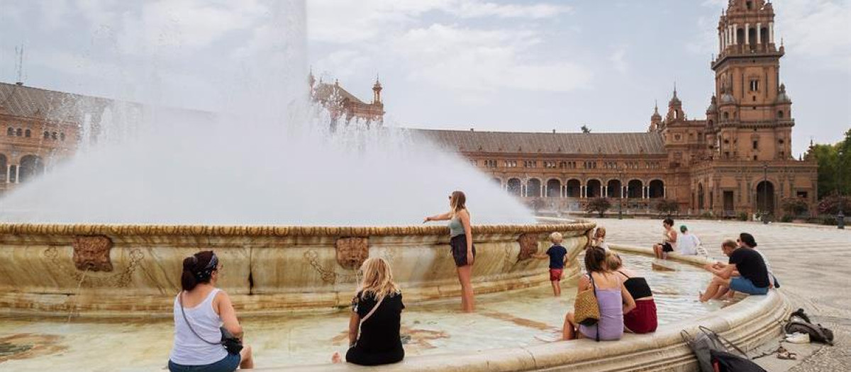 La Plaza de España de Sevilla, durante una de las últimas olas de calor