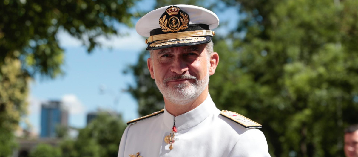 Don Felipe, durante la ceremonia del Cuerso de Estado Mayor de la escuela Superior de las Fuerzas Armadas en Madrid el pasado martes