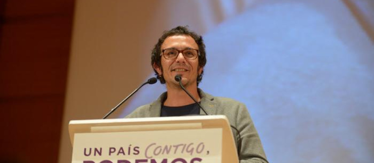 El alcalde de Cádiz Jose Maria Gonzalez "Kichi" durante un acto electoral del partido Podemos en Cádiz en 2015