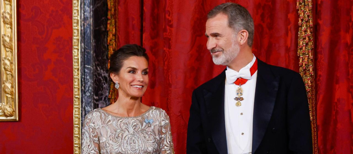 Felipe VI y la Reina Letizia, en la última cena de gala ofrecida en el Palacio Real