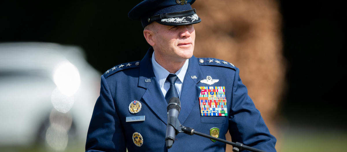 general Tod D. Wolters OTAN