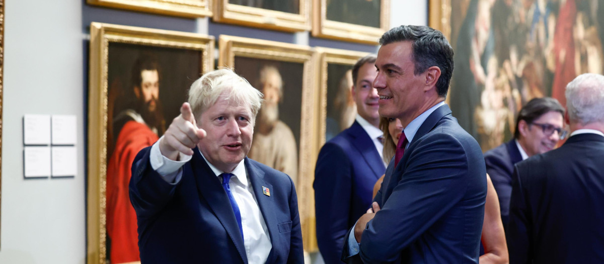 Boris Johnson y Pedro Sánchez