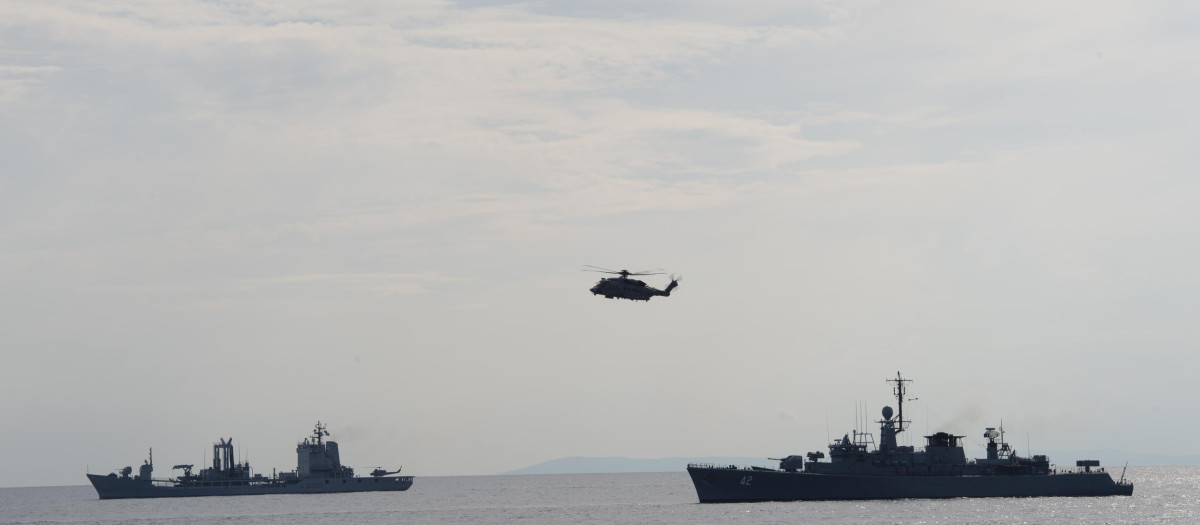 Aeronaves y barcos aliados durante el ejercicio Breeze en el Mar Negro (2019)