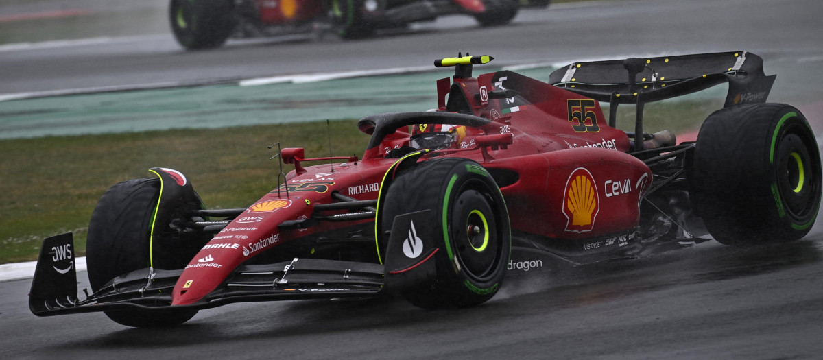El Ferrari de Carlos Sainz, durante la clasificación en Silverstone