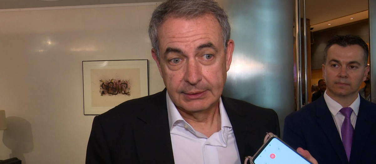 Zapatero califica de «sobresaliente» el Gobierno de Pedro Sánchez