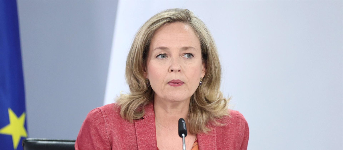 La vicepresidenta primera, Nadia Calviño, en una rueda de prensa, posterior al Consejo de Ministros