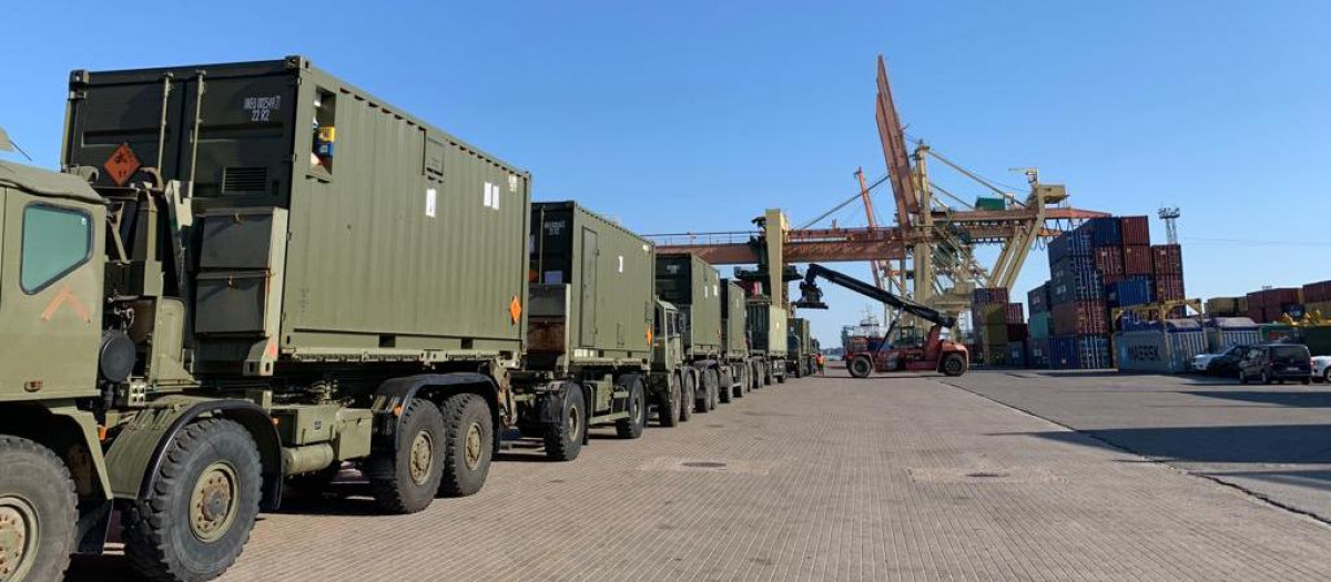 Convoy militar español hacia la base de Lielvardes