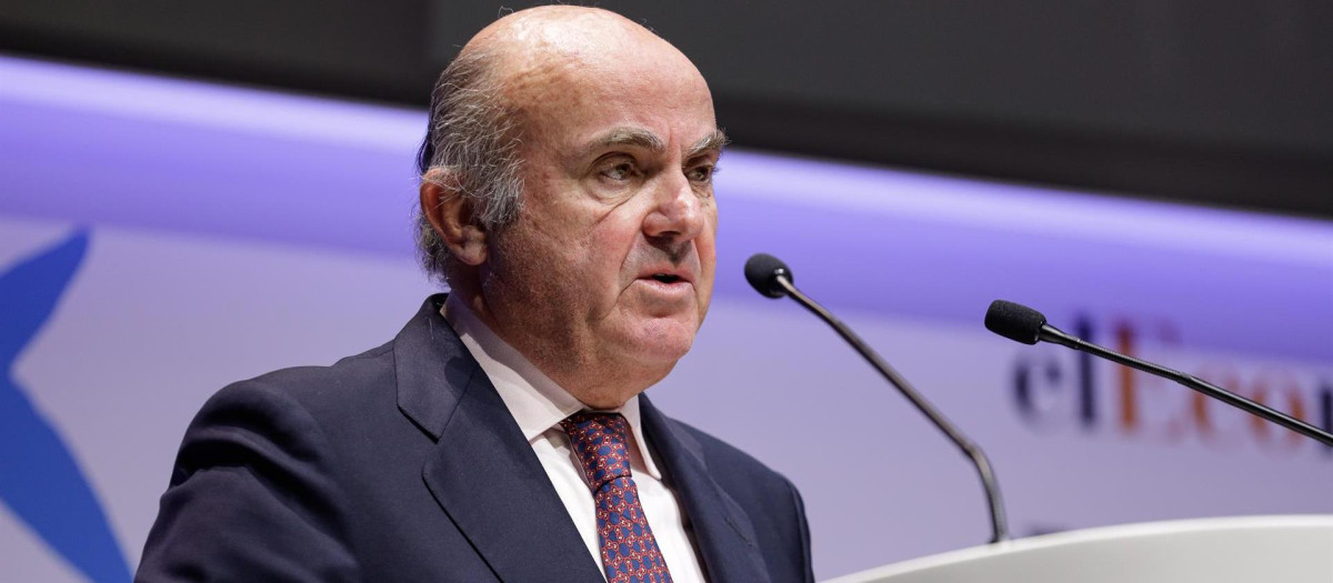 Guindos ha subrayado que el BCE no maneja en su escenario central la entrada de la economía europea en una recesión