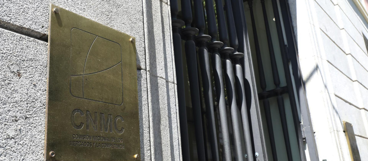 Entre las miles de licitaciones afectadas existen infraestructuras de interés general como hospitales, puertos y aeropuertos y carreteras
